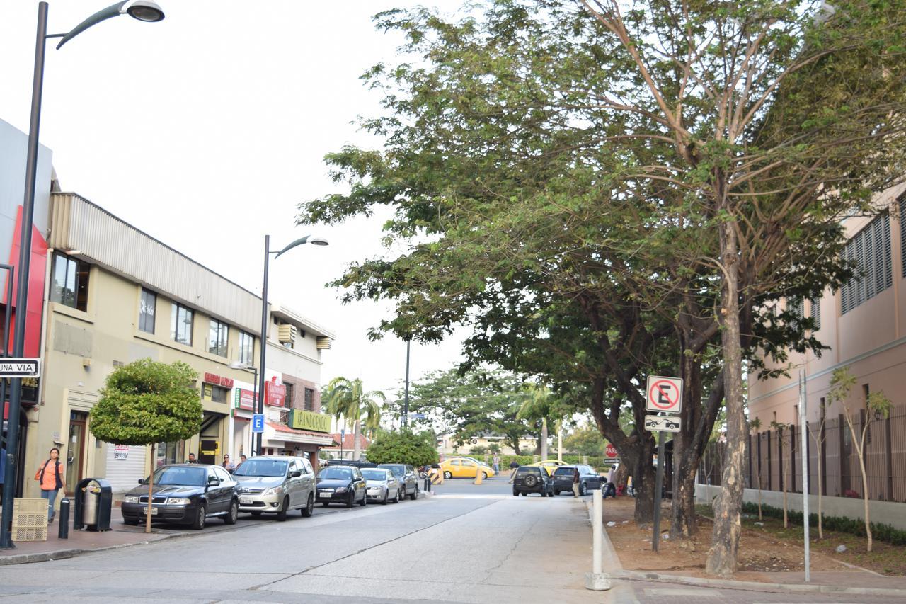Alojamiento Castelnouvo, Entre Rios, Guayaquil, Ecuador Екстер'єр фото